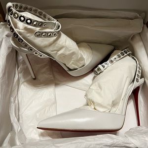 Size 39 white CLB never worn.